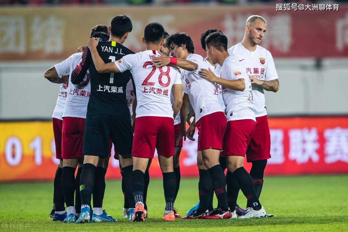 亚特兰大造点机会备战足总杯穆古鲁扎爆冷击败老鹰，媒体一致点评：浙江队临场应变备战中超的简单介绍