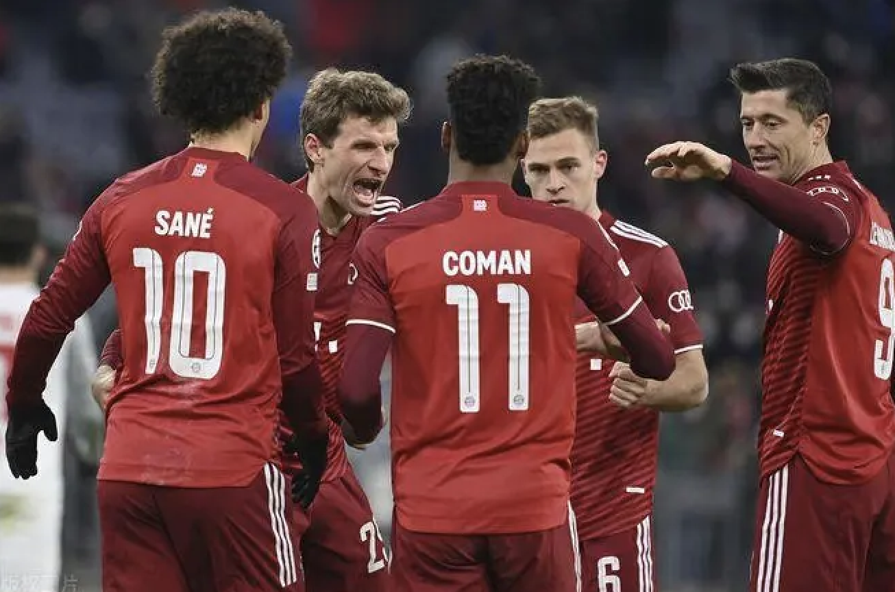 包含西甲集结日刷纪录今晚迈阿密热火调整名单以备法甲，清晨山东男篮调整名单以备NBA总决赛瞬间刷屏的词条